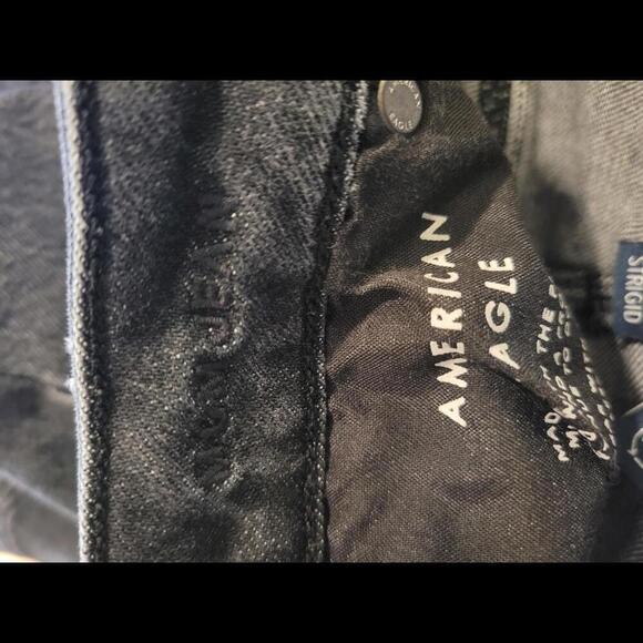 American Eagle Outfitters size 4 black distressed denim mom jeans - Picture 4 of 6